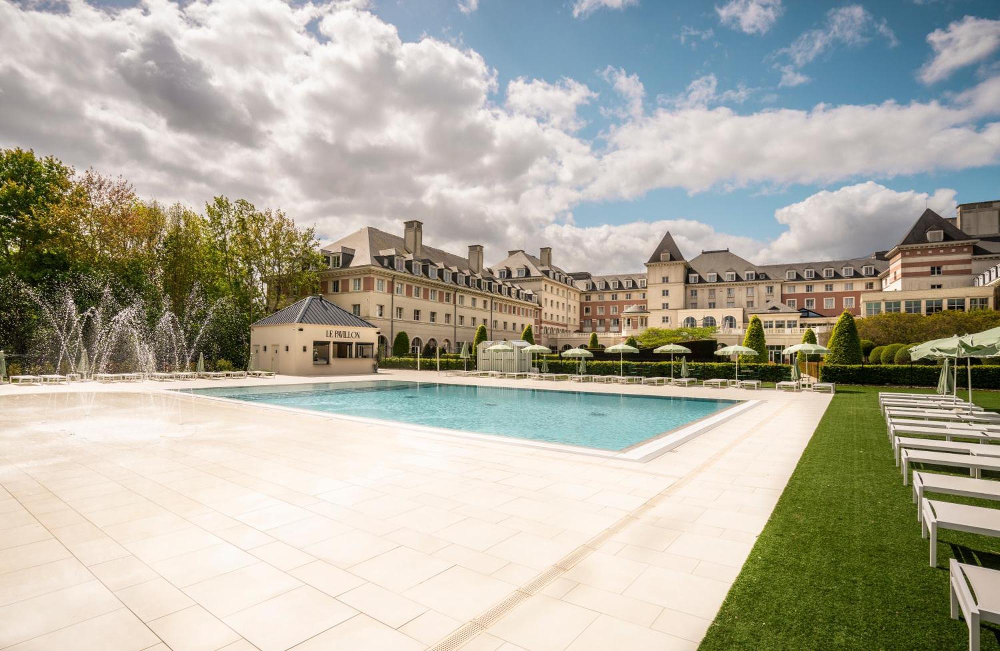 Dream Castle Hotel Marne La Vallee Magny-le-Hongre Zewnętrze zdjęcie